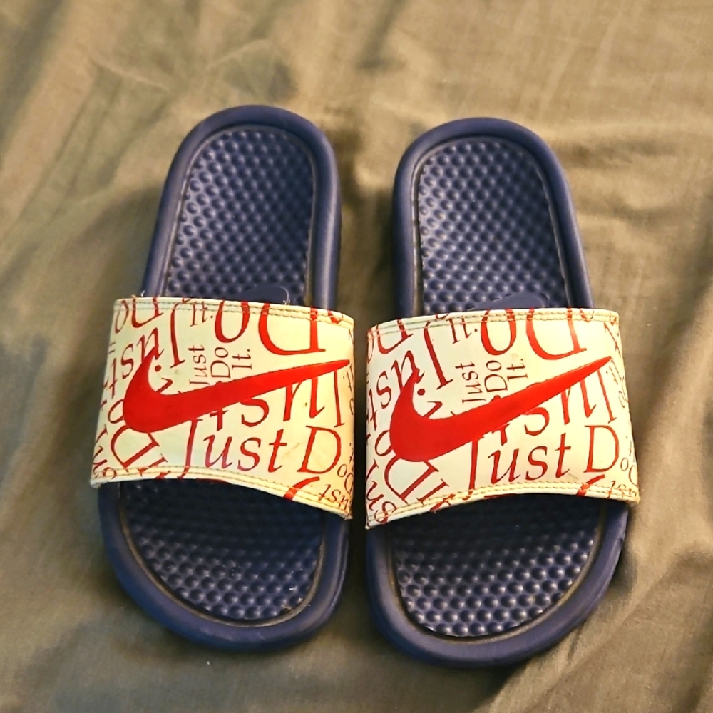 US SIZE 5 Nike Kids Blue and Red Slide Sandals